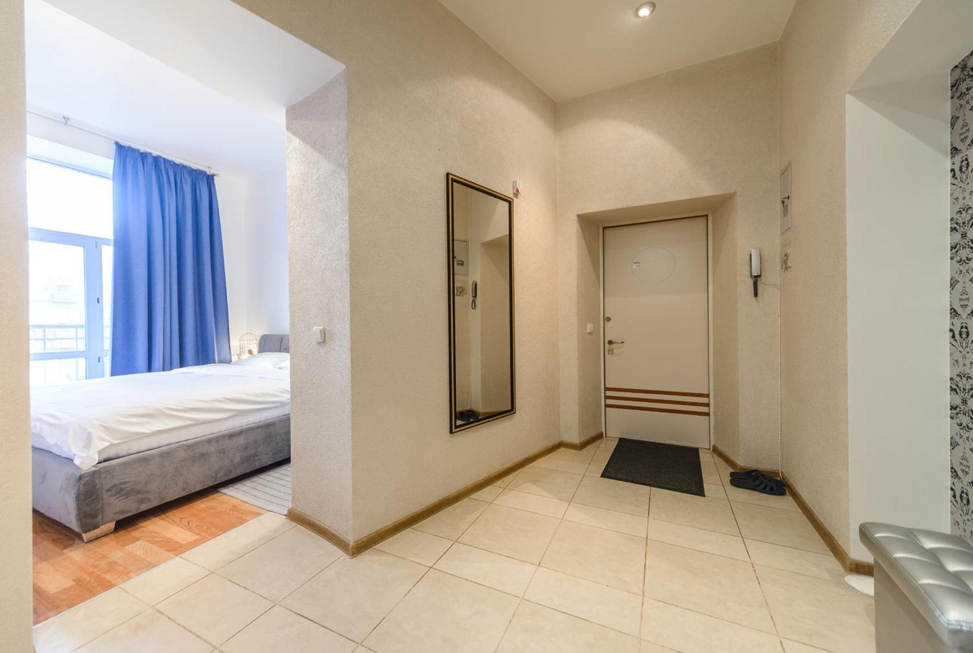 Квартира С Террасой, Крещатик 29, Бессарабка Kiev Ngoại thất bức ảnh